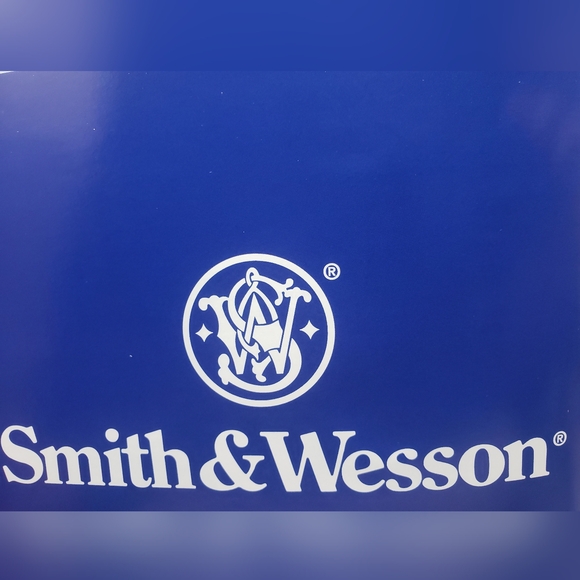 2015 Smith & Wesson Product Catalog Booklet - Picture 5 of 10